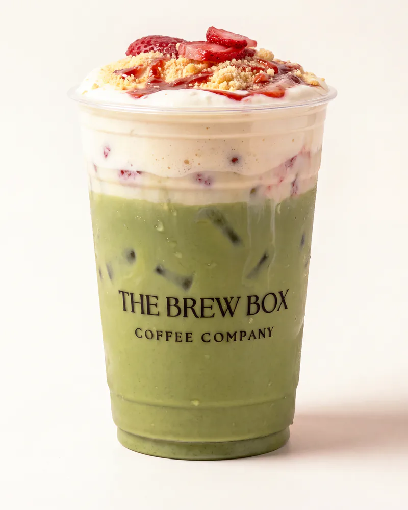Brew Box Strawberry Cheesecake Matcha with strawberries and crumb topping